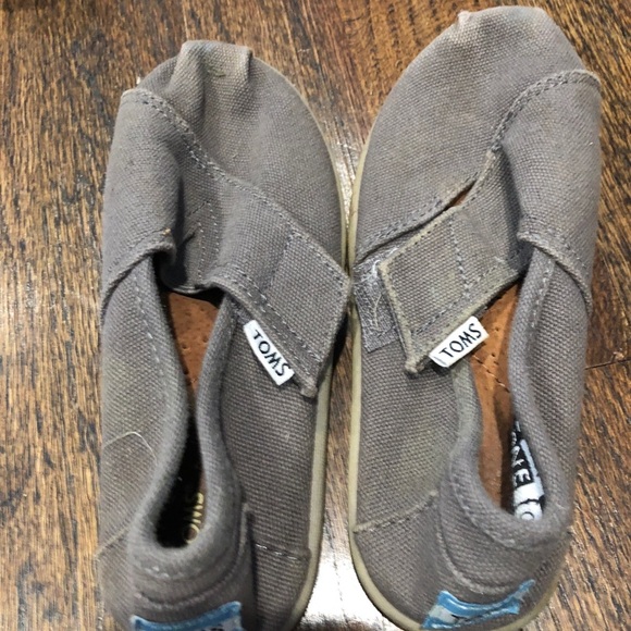Toms shoes size 10 - Picture 1 of 4
